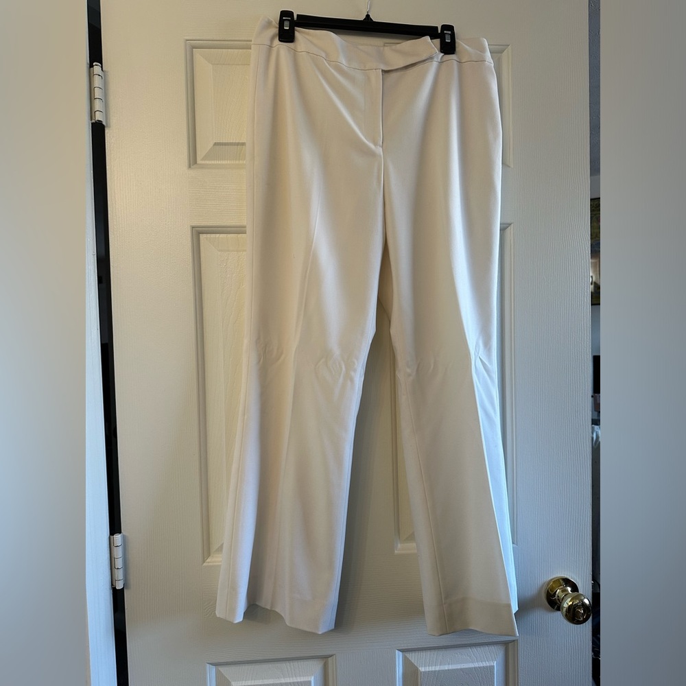 Tahari White Pants